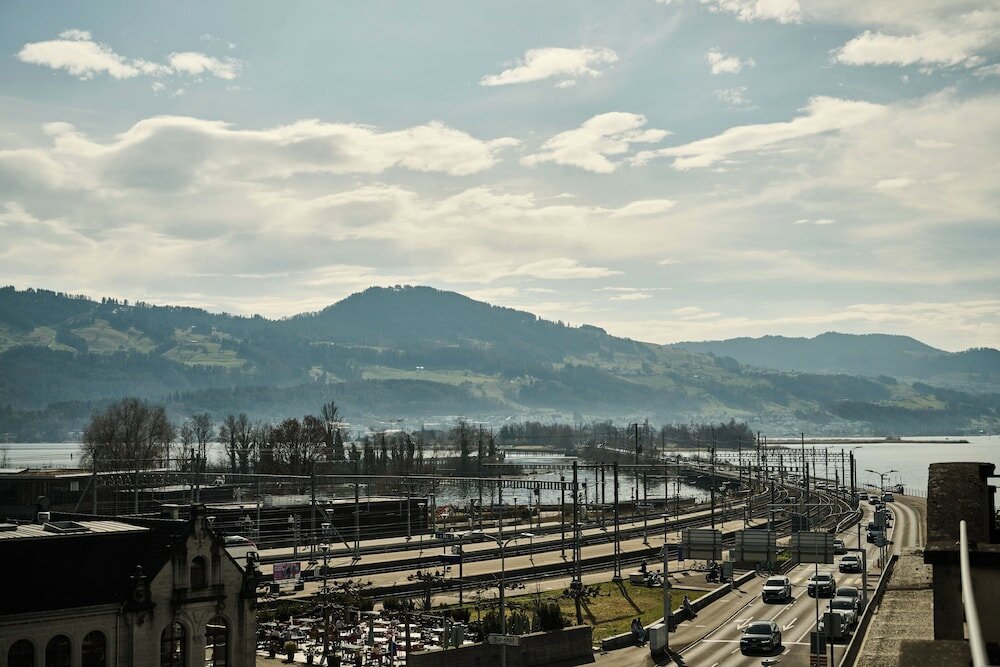 Фото Sorell Hotel Speer