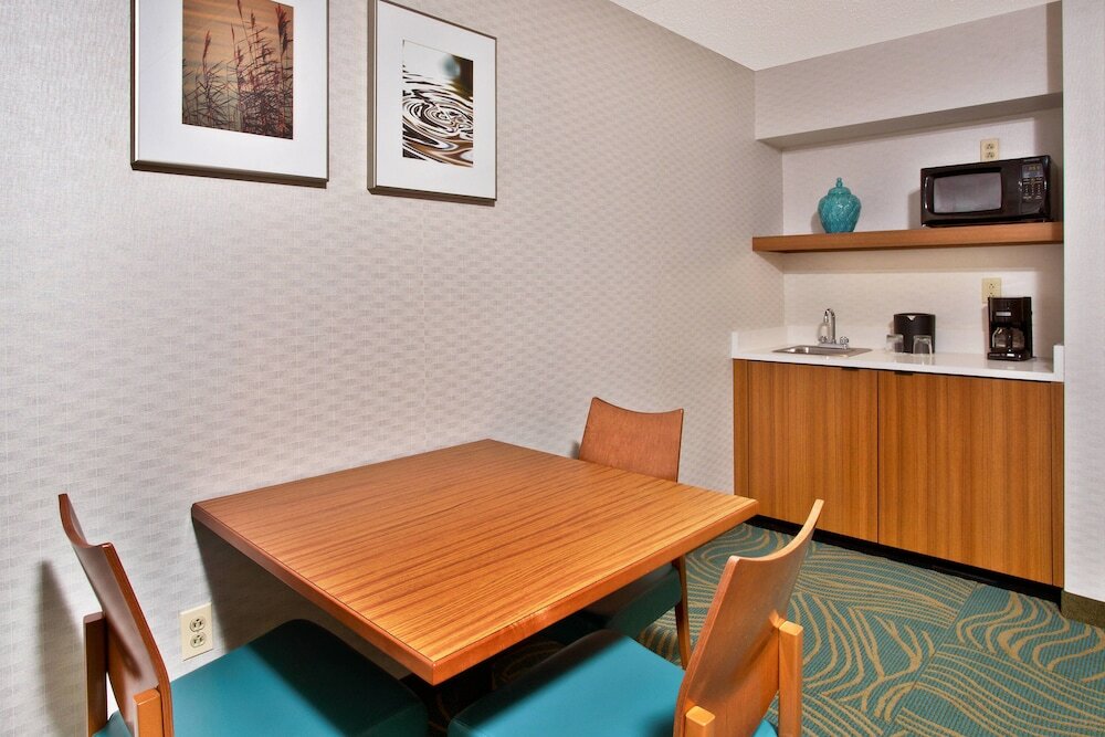 Фото Springhill Suites by Marriott Chicago Elmhurst/Oakbrook Area