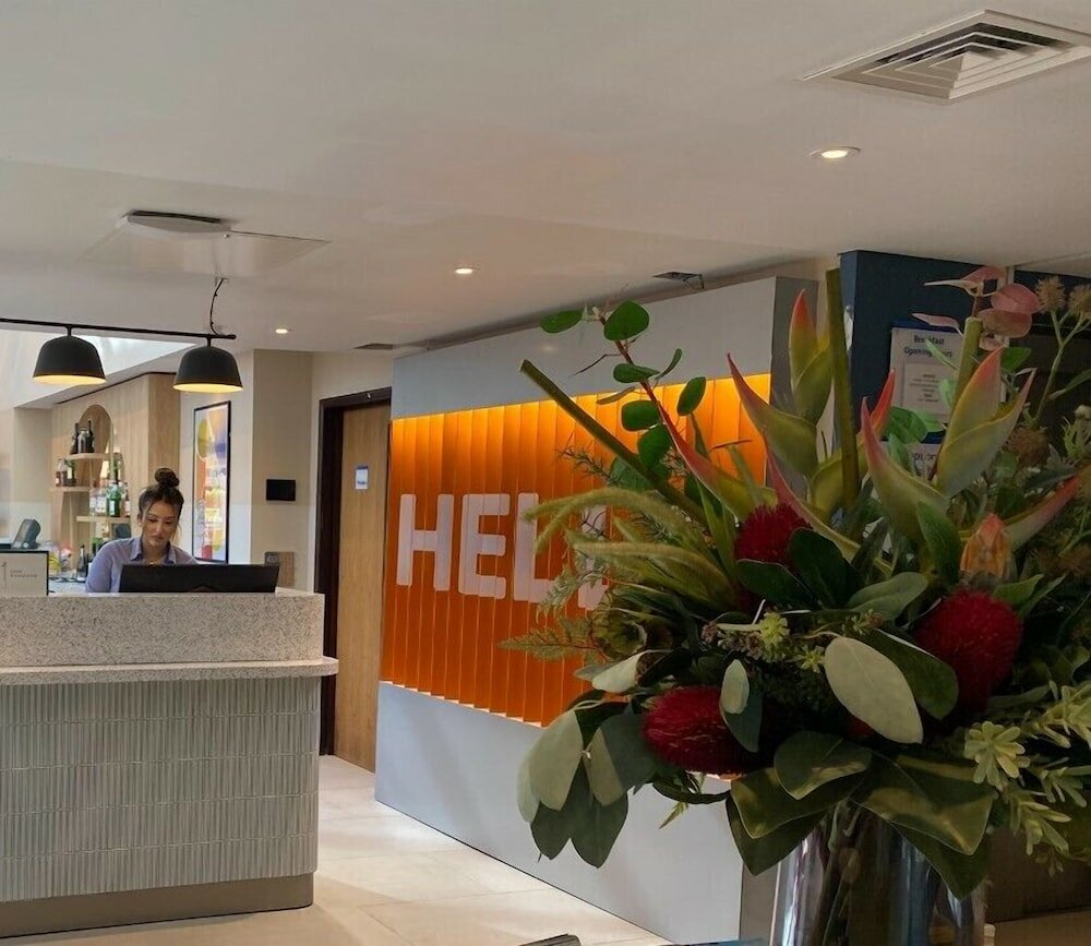 Фото Holiday Inn Express Windsor, an Ihg Hotel