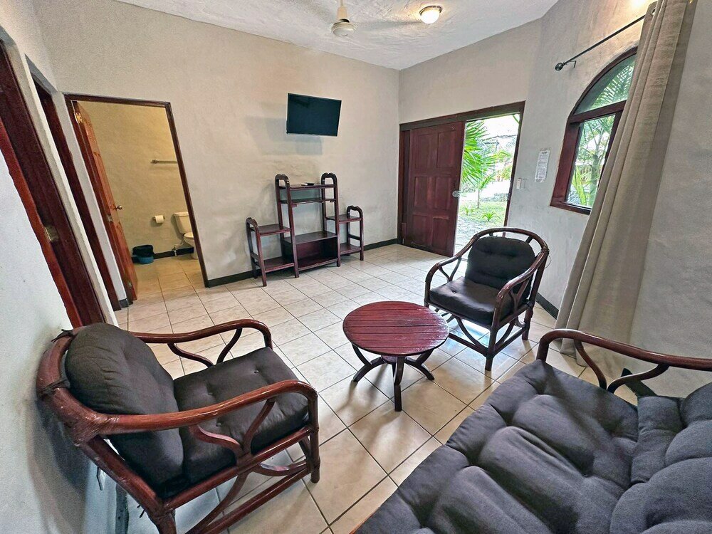 Фото Surf Ranch Hotel & Resort