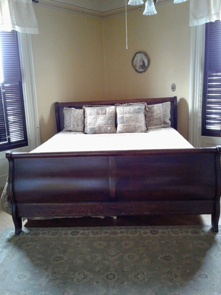 Фото The Proctor Mansion Inn