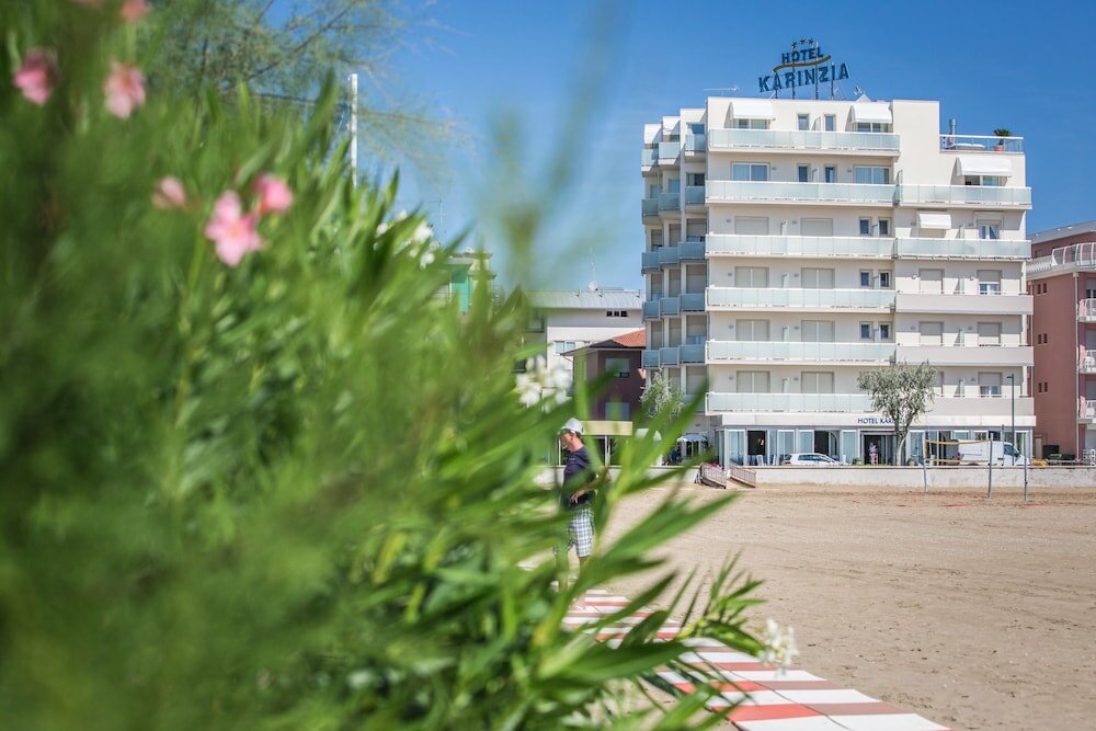 Фото Hotel Karinzia