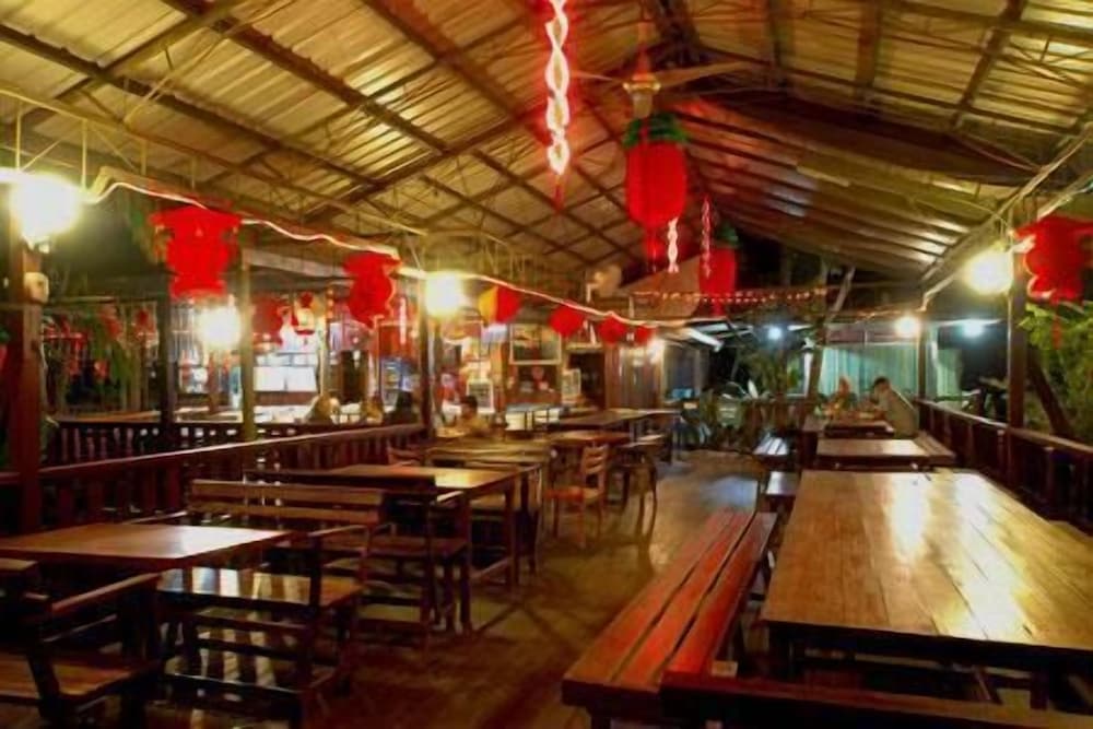 Фото Sepilok Jungle Resort