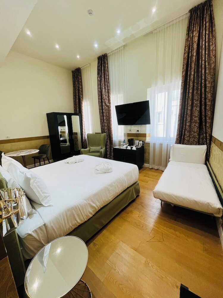 Фото The Talent Hotel