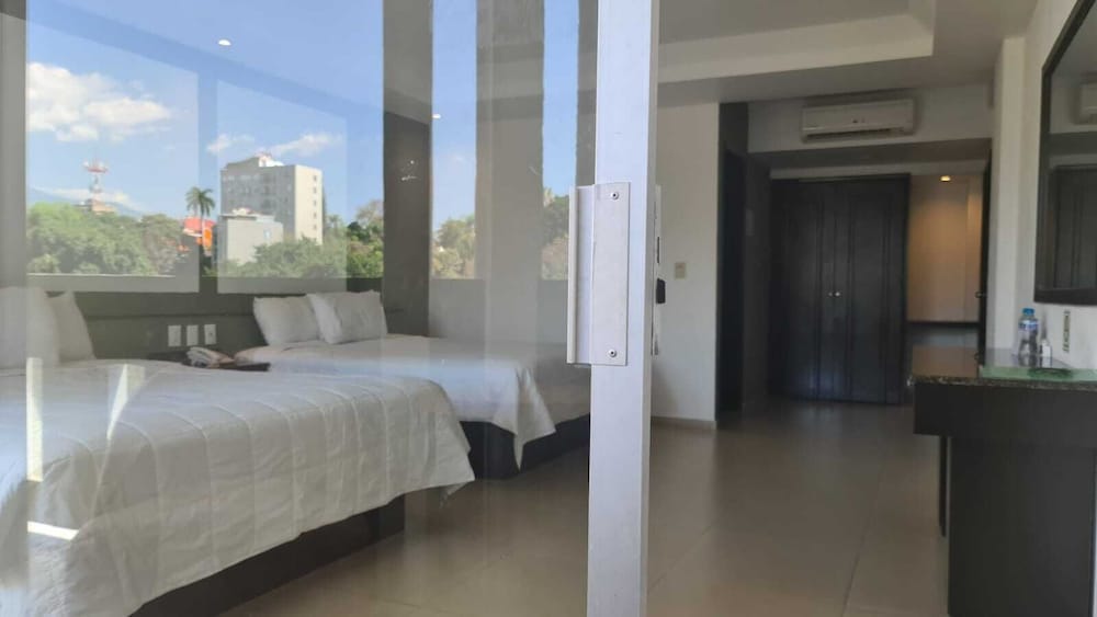 Фото Hotel Borda Cuernavaca