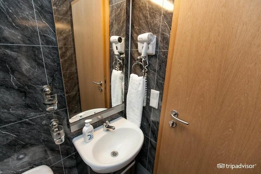 Фото 101 Guesthouse