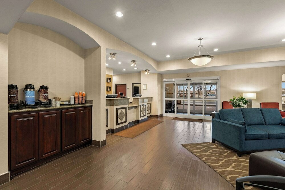 Фото Comfort Inn Ogden near Event Center