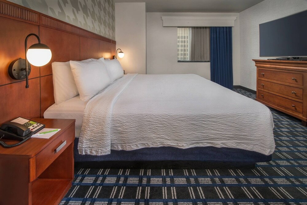 Фото Courtyard by Marriott Arlington Crystal City/Reagan National