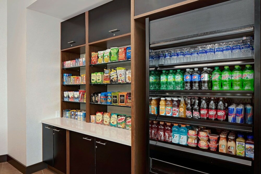 Фото Hyatt Place Glendale Los Angeles