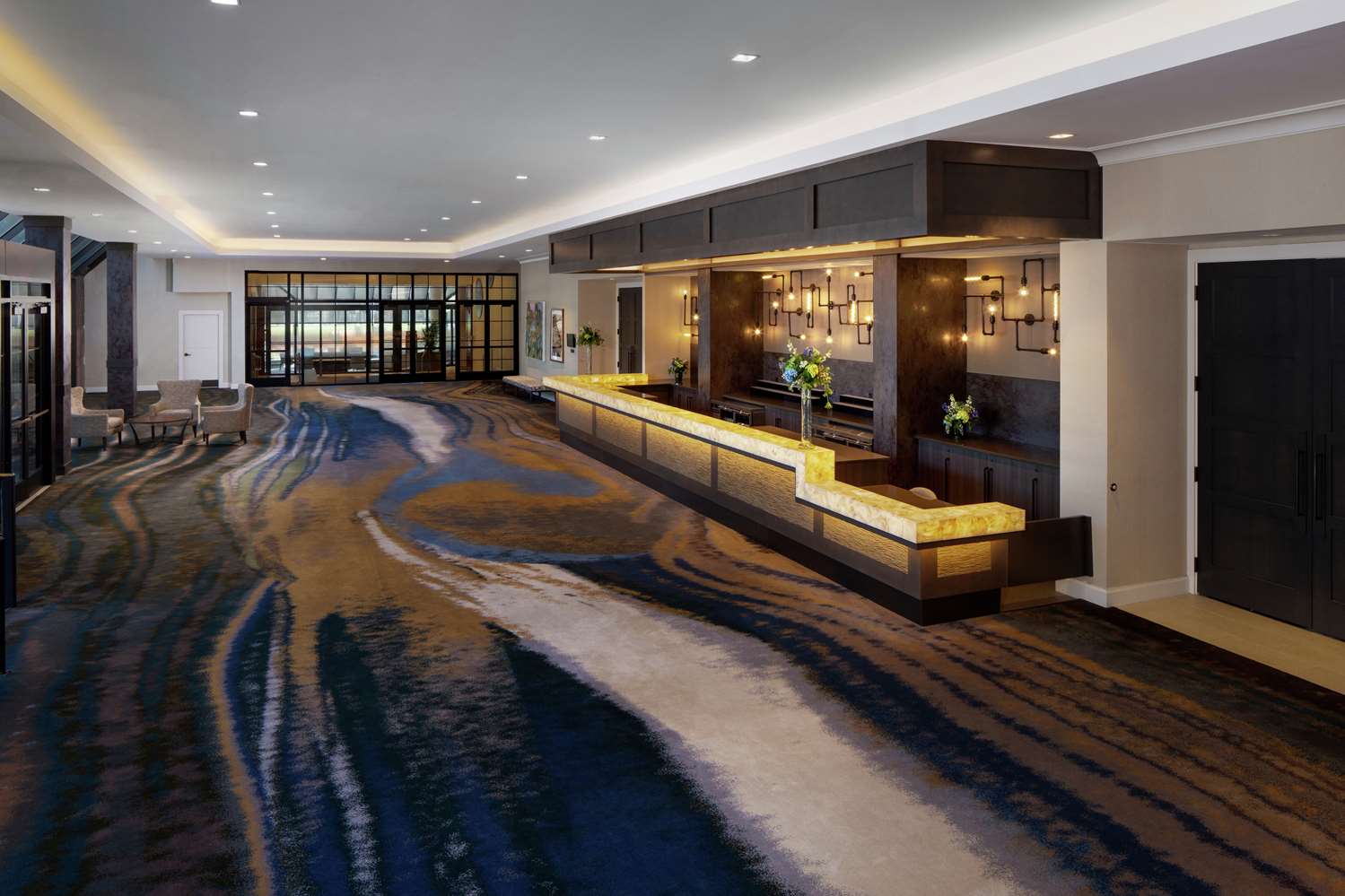 Фото DoubleTree by Hilton Manchester Downtown