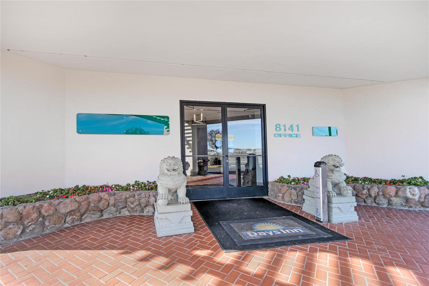 Фото Days Inn by Wyndham Novato/San Francisco