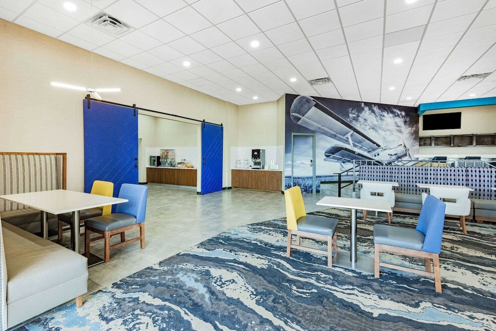 Фото Wingate by Wyndham Wichita Airport