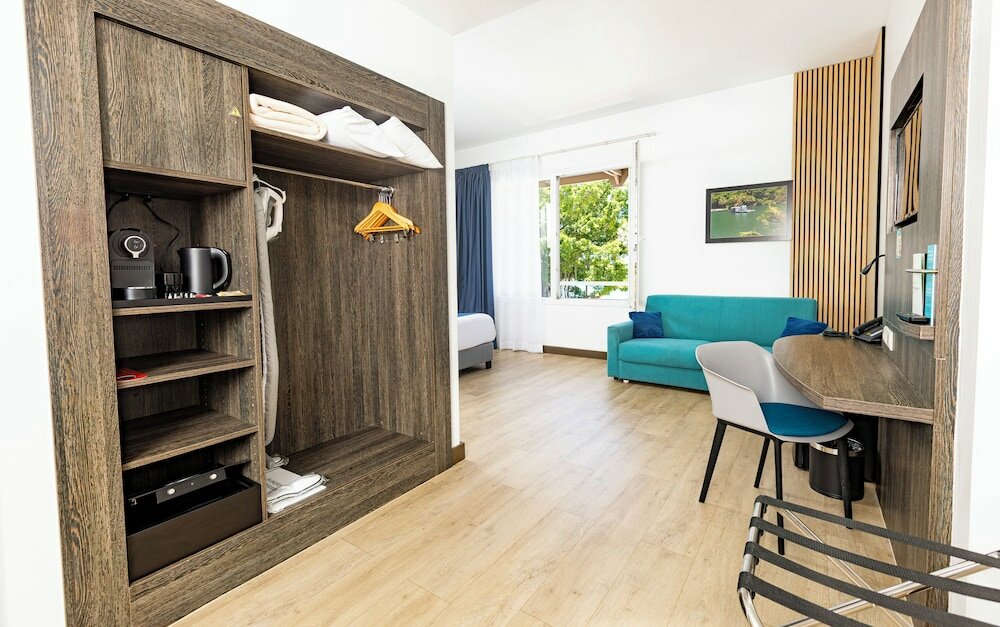 Фото Hotel Beaurivage