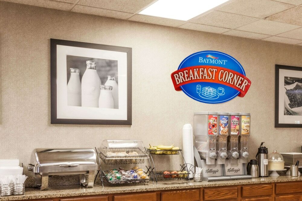 Фото Baymont by Wyndham Michigan City