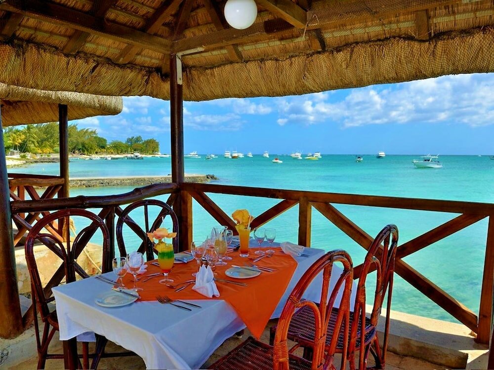 Фото Coral Azur Beach Resort