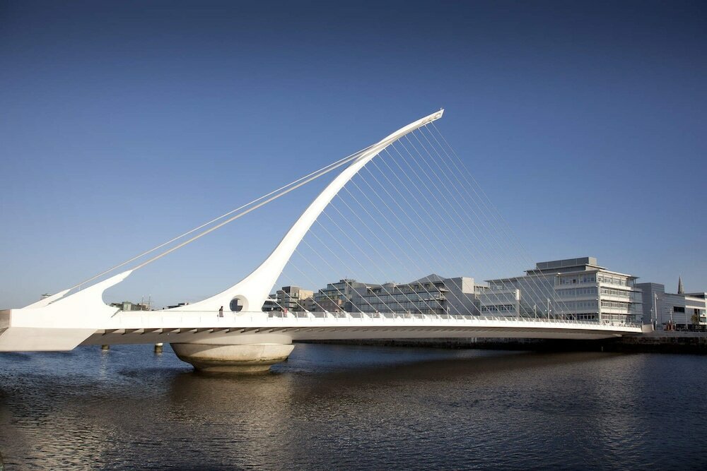 Фото Travelodge Plus Dublin City Centre