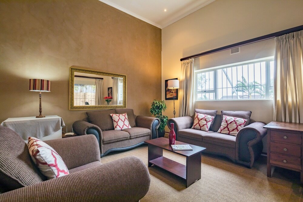 Фото Hillton Manor Guest House