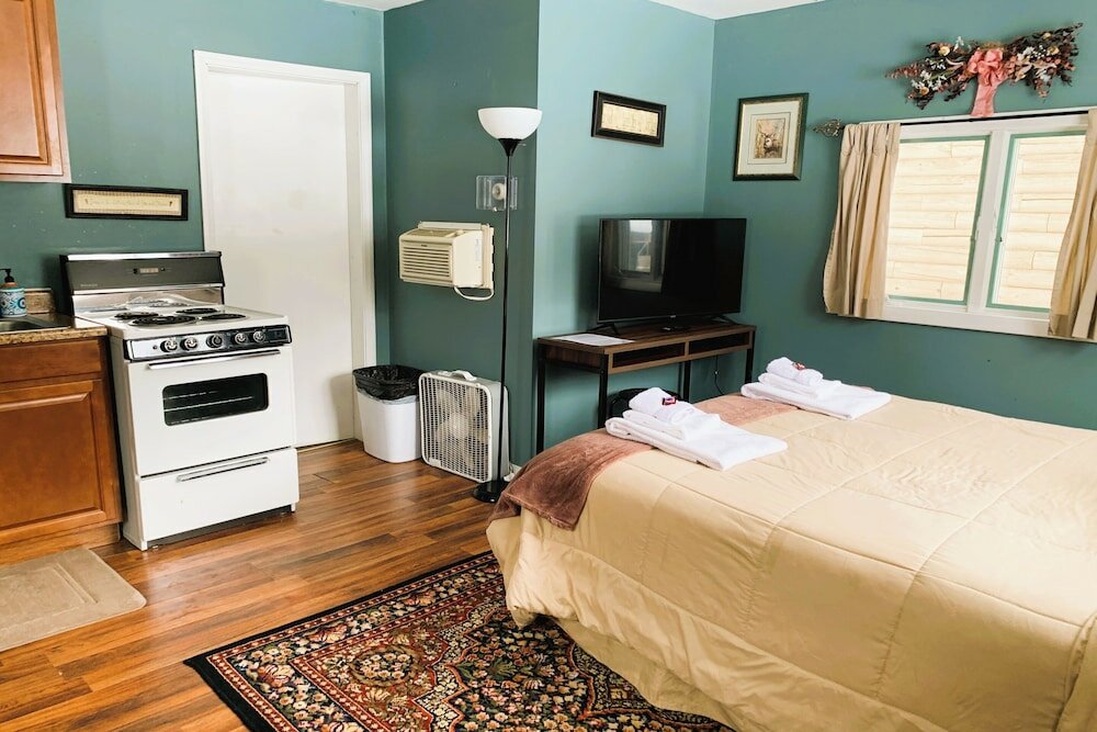 Фото Love Hotels St John River by Oyo at Fort Kent Me