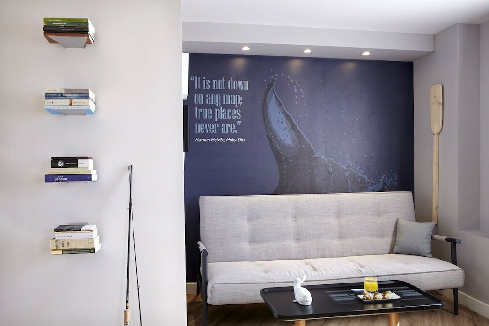 Фото Apollon Library Suites