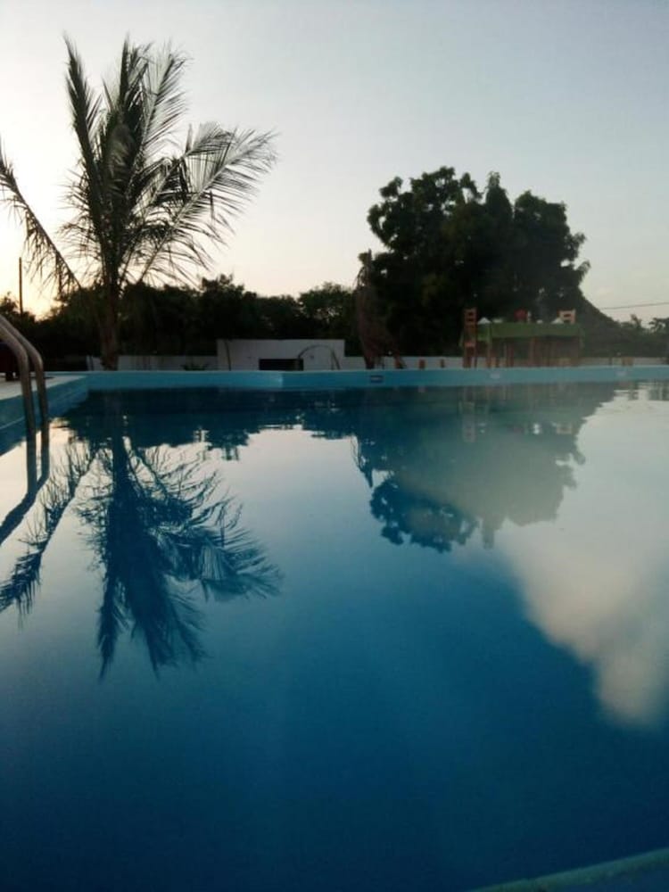 Фото Malika Nungwi Hotel