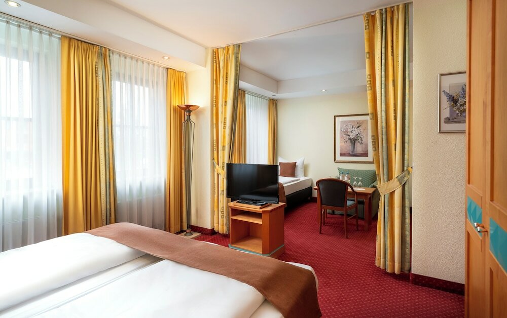 Фото Arkaden Hotel