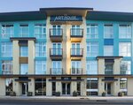 Art House Hotel and Suites