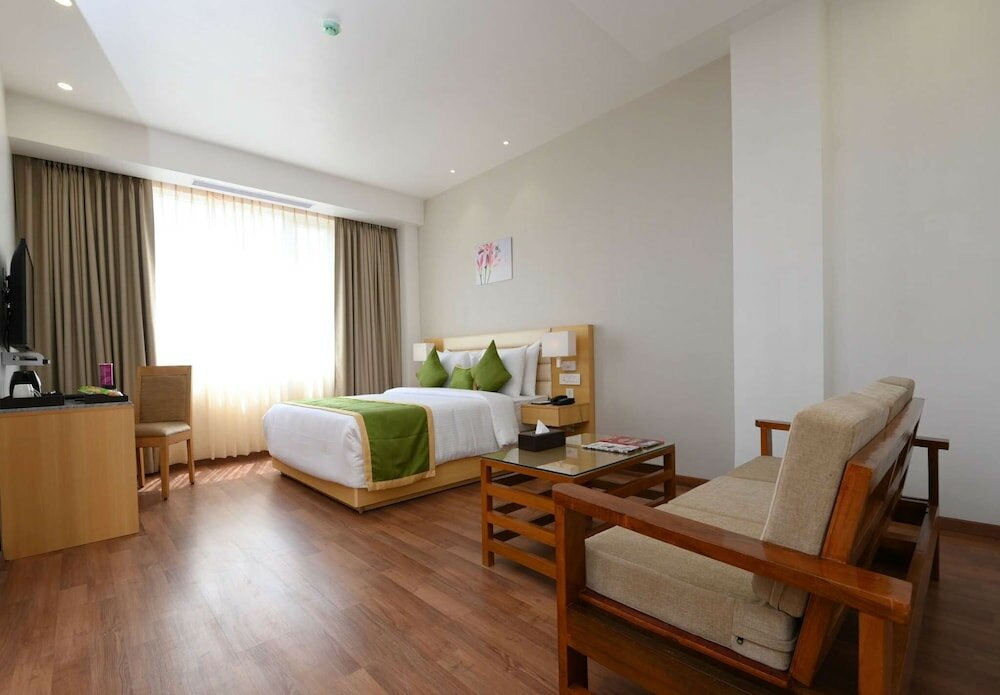 Фото Pushkara Sarovar Portico Dibrugarh