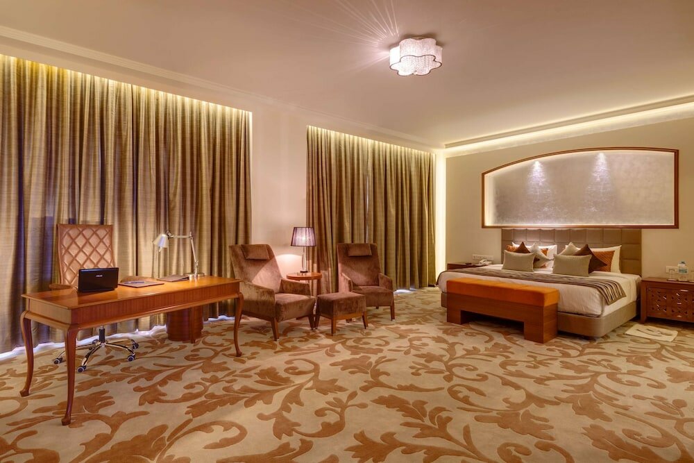 Фото Balaji Sarovar Premiere Solapur