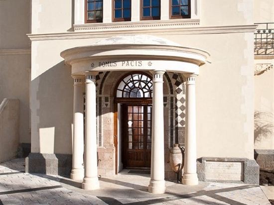 Фото The Ashbee Hotel