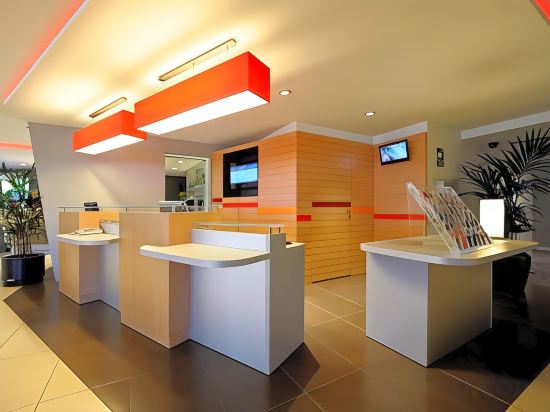 Фото Ibis Barcelona Cornella