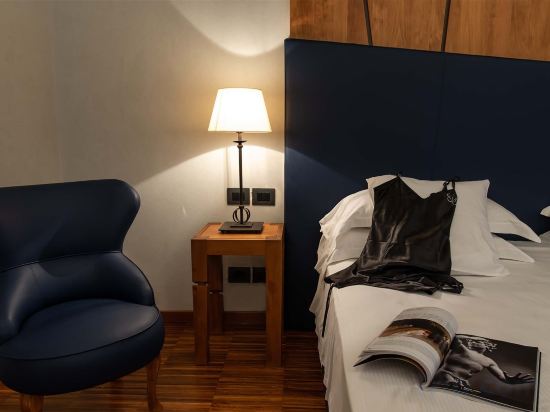 Фото The Code Hotel