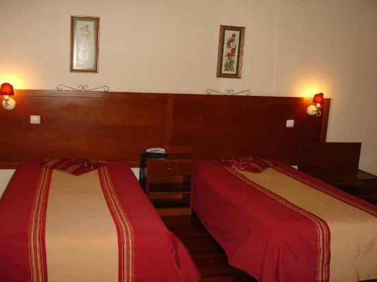 Фото Grande Pensão Alcobia