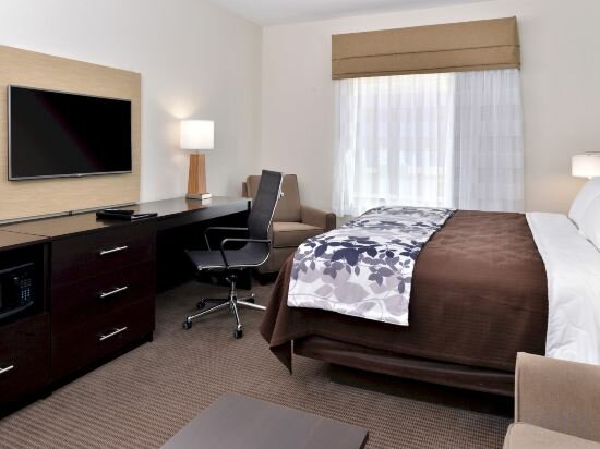 Фото Sleep Inn & Suites