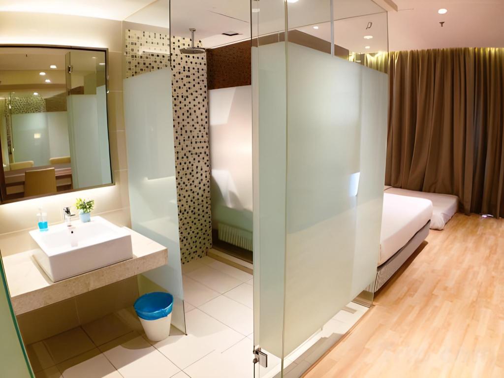 Фото Greystone D' Majestic Place