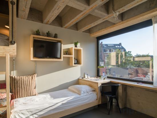 Фото Jam Hotel