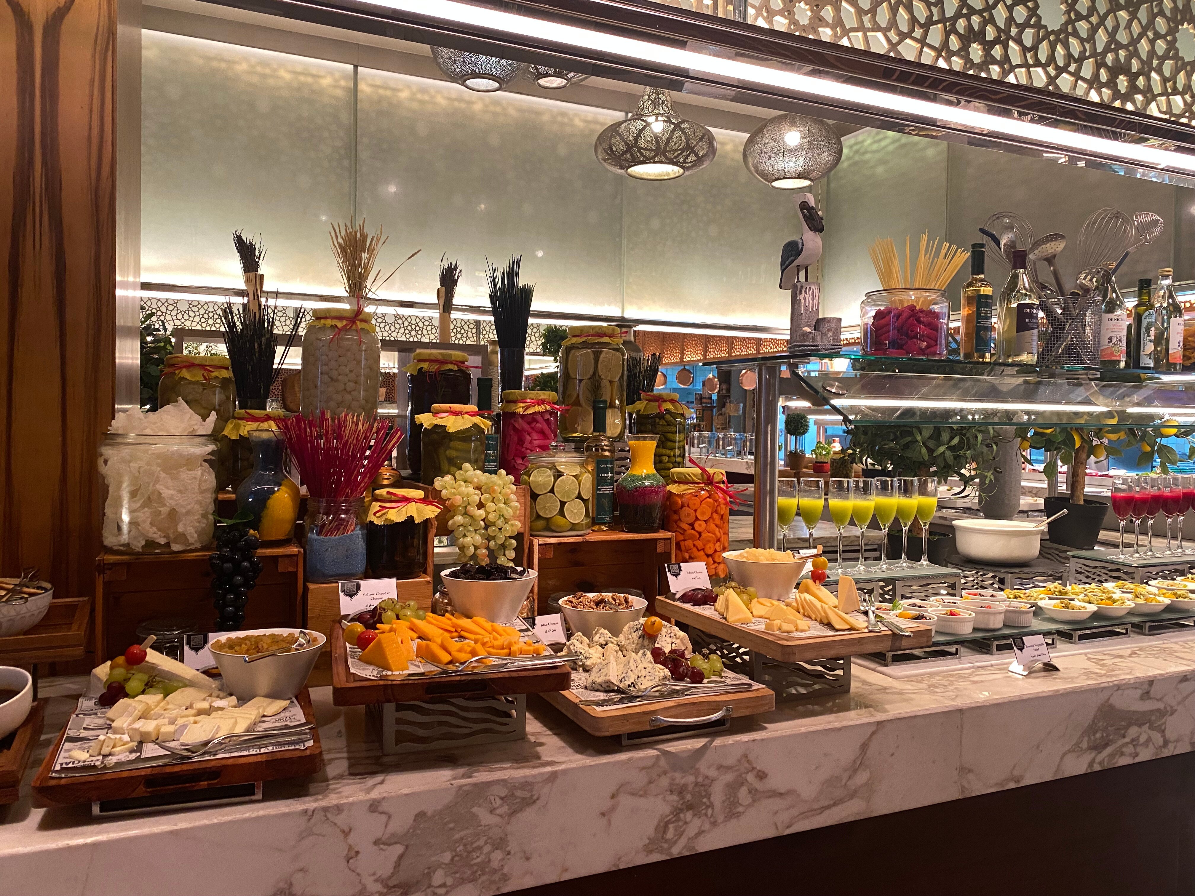 Фото Bab Al Qasr Hotel