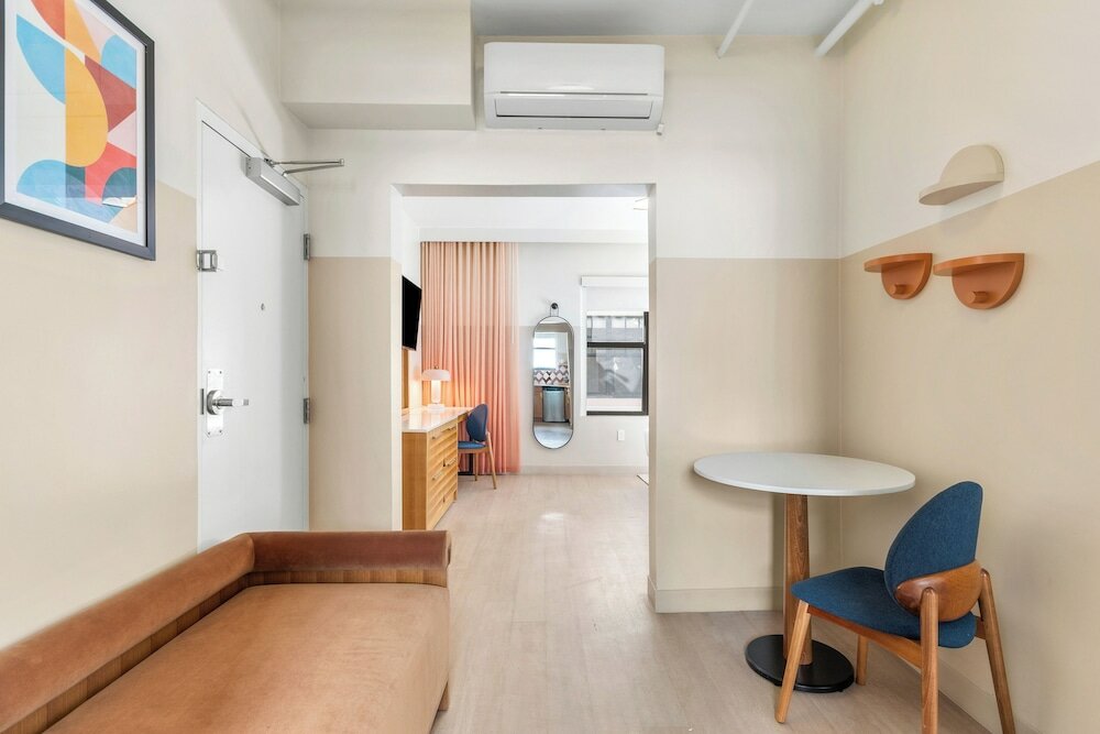 Фото South Beach Plaza Hotel