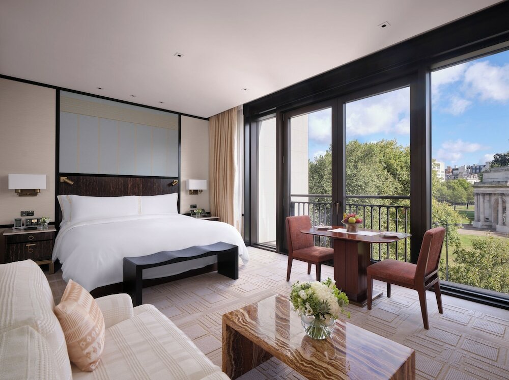 Фото The Peninsula London