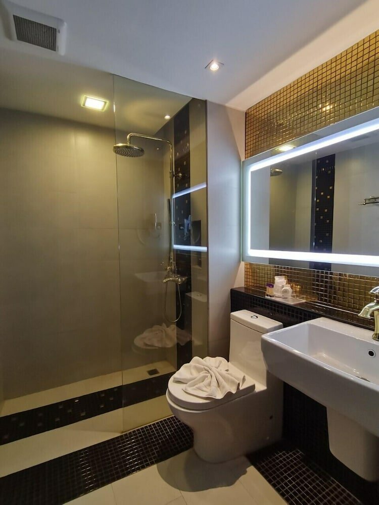 Фото Holatel Phitsanulok