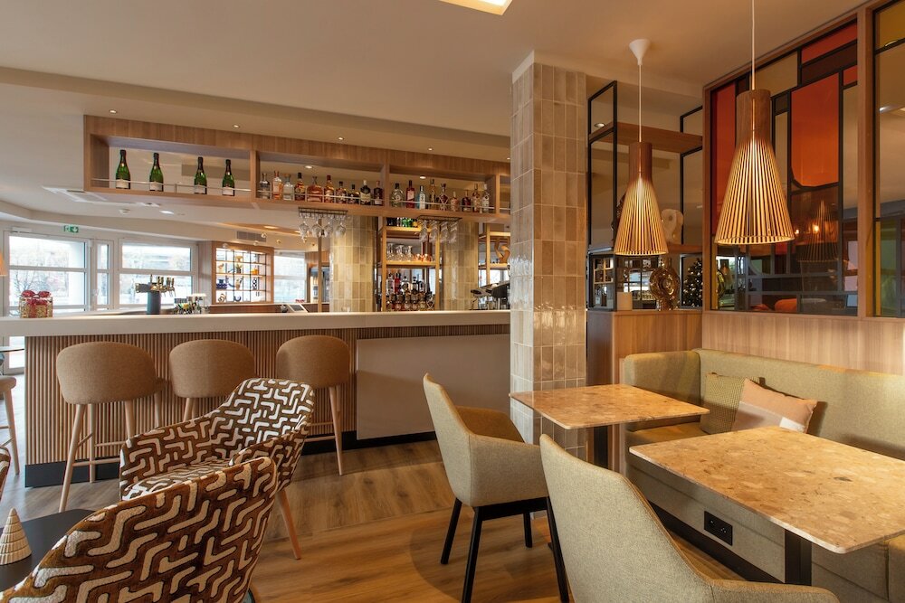 Фото Campanile Reims Centre Cathedrale