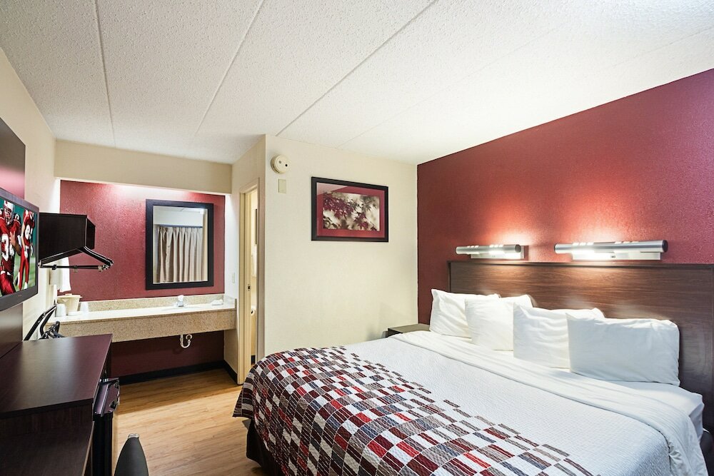 Фото Red Roof Inn Madison, Wi