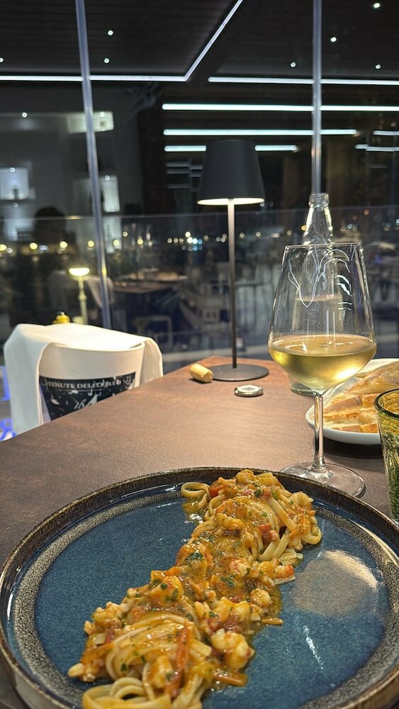 Фото Petit Hotel