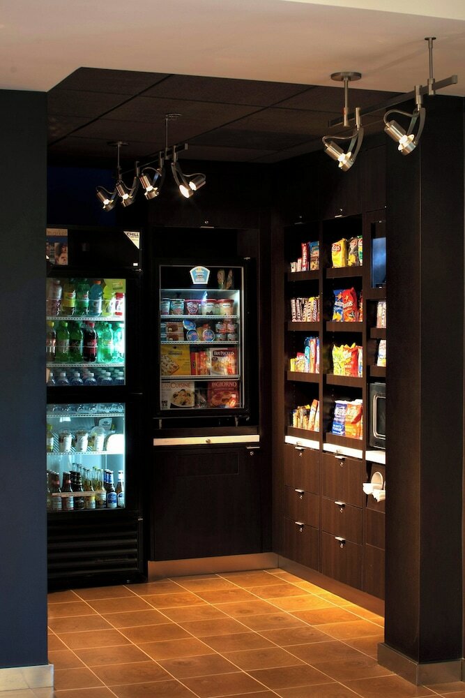 Фото Courtyard St. Petersburg Clearwater