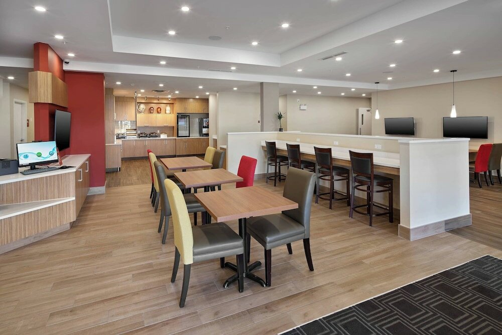 Фото TownePlace Suites by Marriott Edmonton Sherwood Park