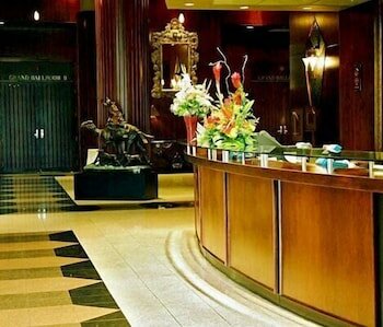 Фото Executive Hotel Vancouver Airport
