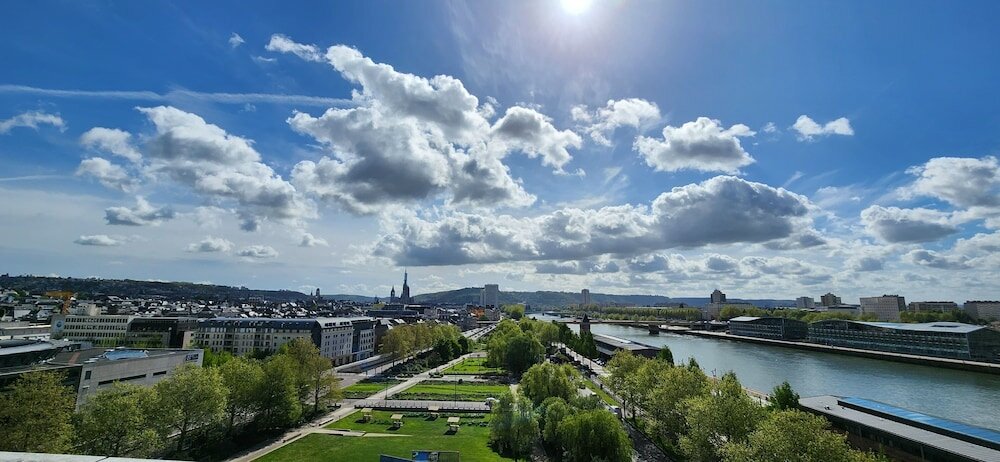 Фото Novotel Suites Rouen Normandie