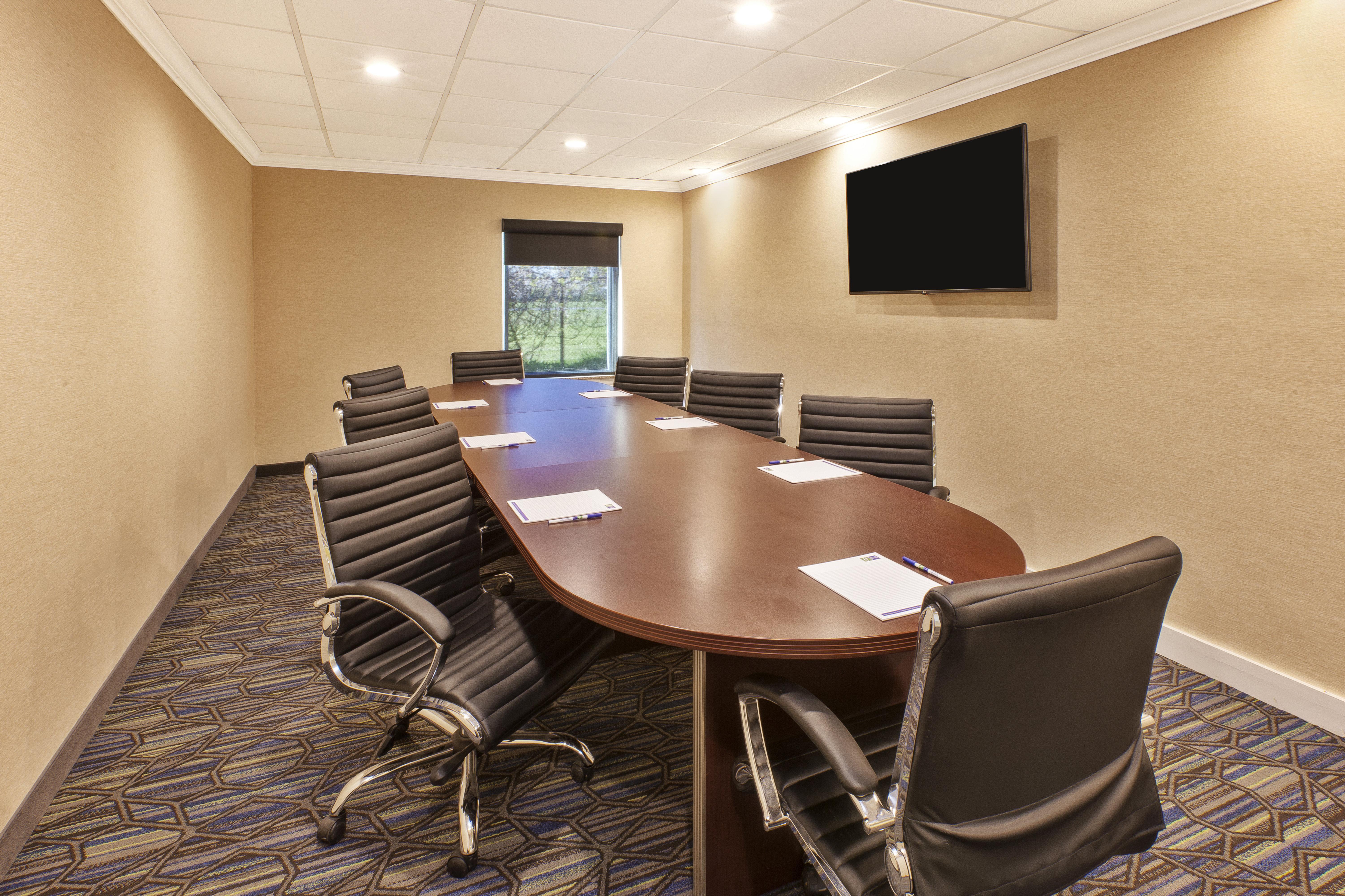 Фото Country Inn & Suites by Radisson, Benton Harbor-St. Joseph, Mi