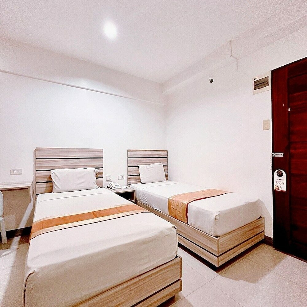 Фото Travelbee Fuente Inn