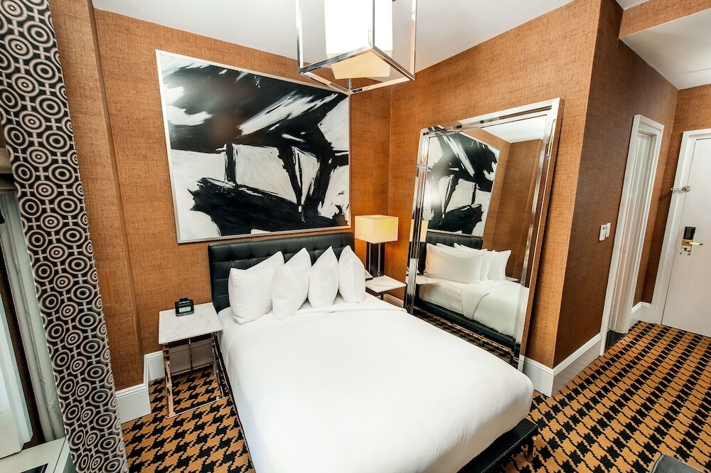 Фото Ameritania Hotel at Times Square