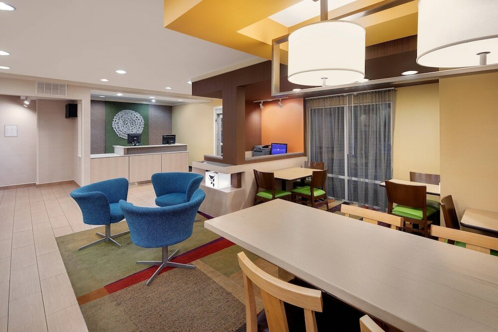 Фото Fairfield Inn & Suites by Marriott Austin-University Area